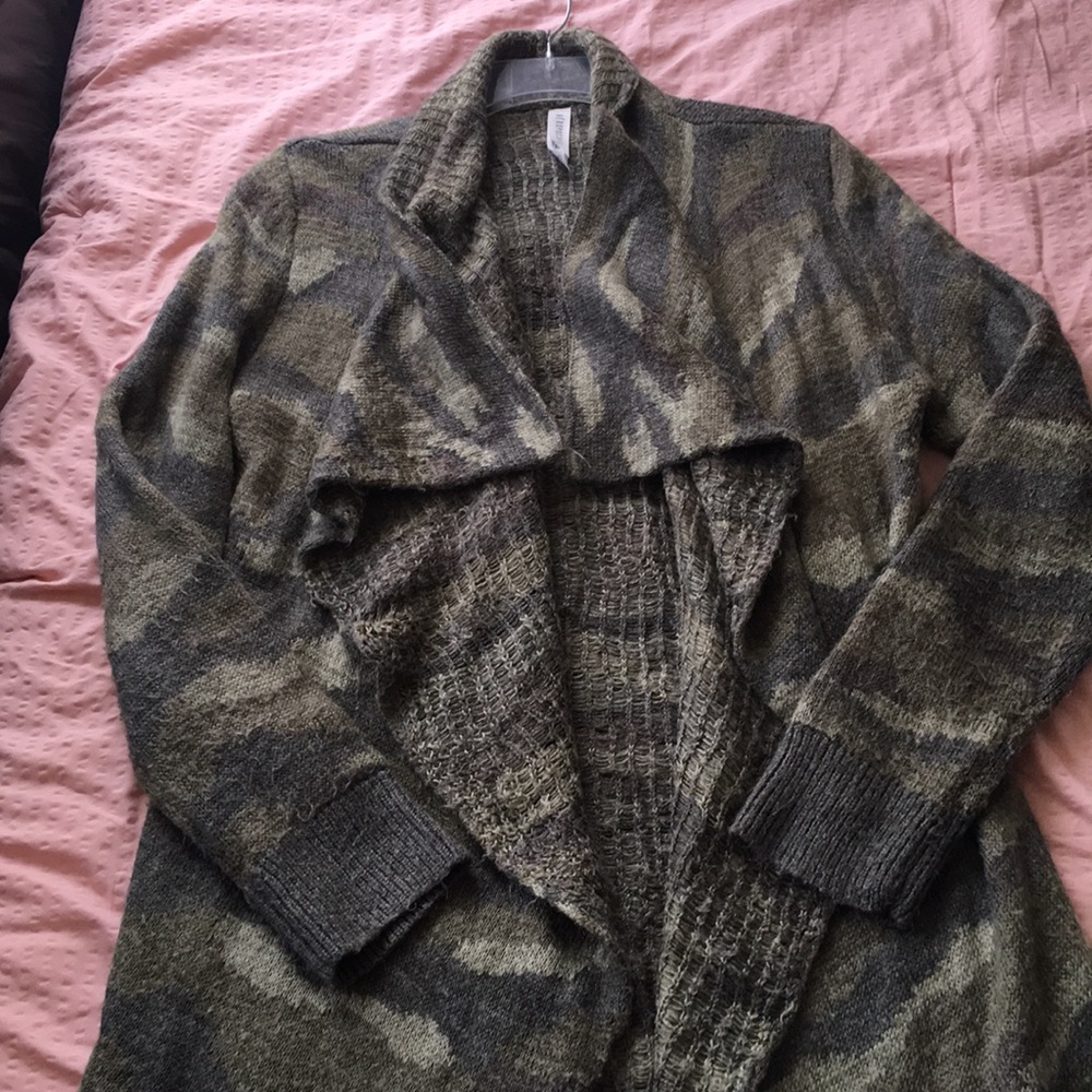 Long Camouflage print cardigan
